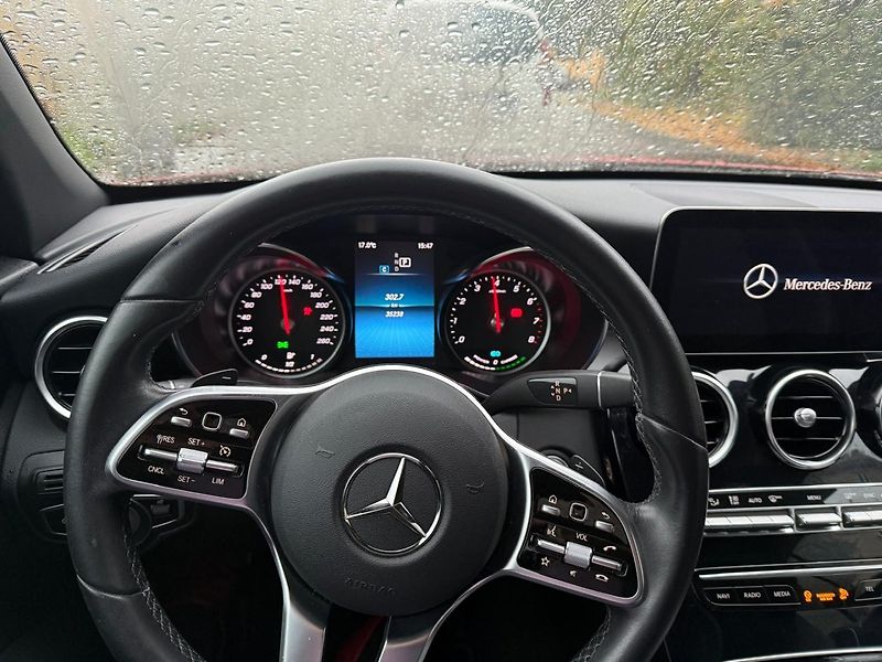Mercedes-Benz Třídy C (2021) C 300 190 Kw 4 MATIC - fotka 18 z 24
