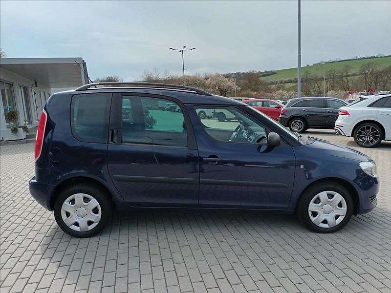 Škoda Roomster 1,2 TSI,77KW,KLIMA,PARKING - fotka 4 z 34