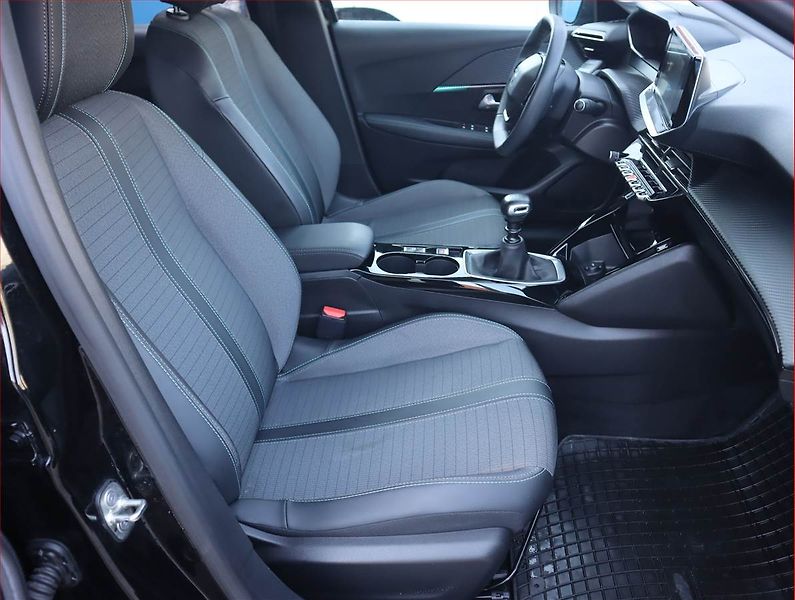 Peugeot 208 (2022) Allure 1.2 PureTech - fotka 9 z 20