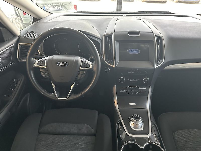 Ford S-MAX Business 2.5i HEV 190k aut. - fotka 12 z 28