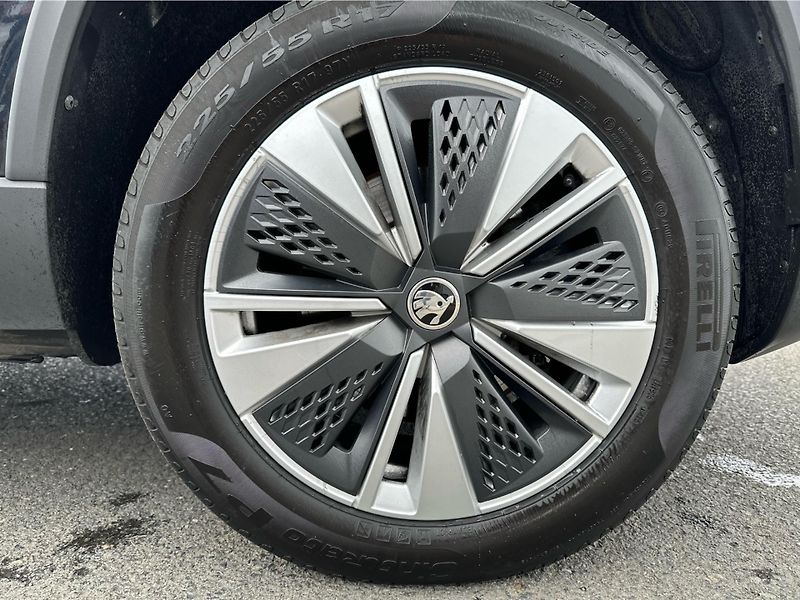 Škoda Karoq 2.0 TDI 110 kW DSG 4x4 - fotka 15 z 23