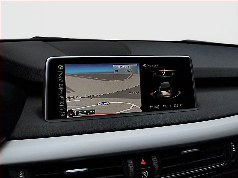 BMW X5 (2015) xDrive30d, 4X4, Automat - fotka 15 z 16