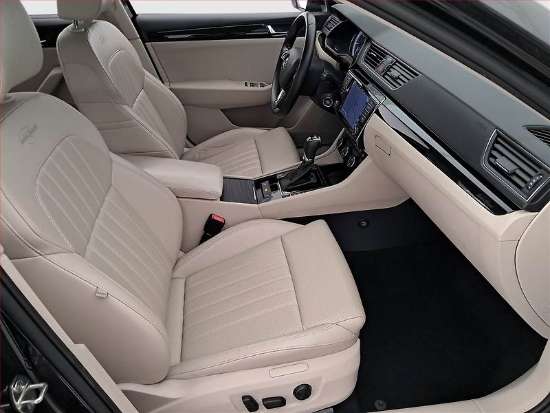 Škoda Superb (2017) Laurin&Klement 2.0 TSI, 4X4 - fotka 9 z 20