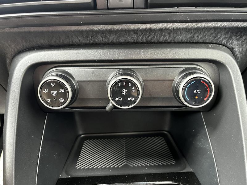 Citroën C3 (2026) COLLECTION Turbo 100k Manual  - fotka 17 z 26