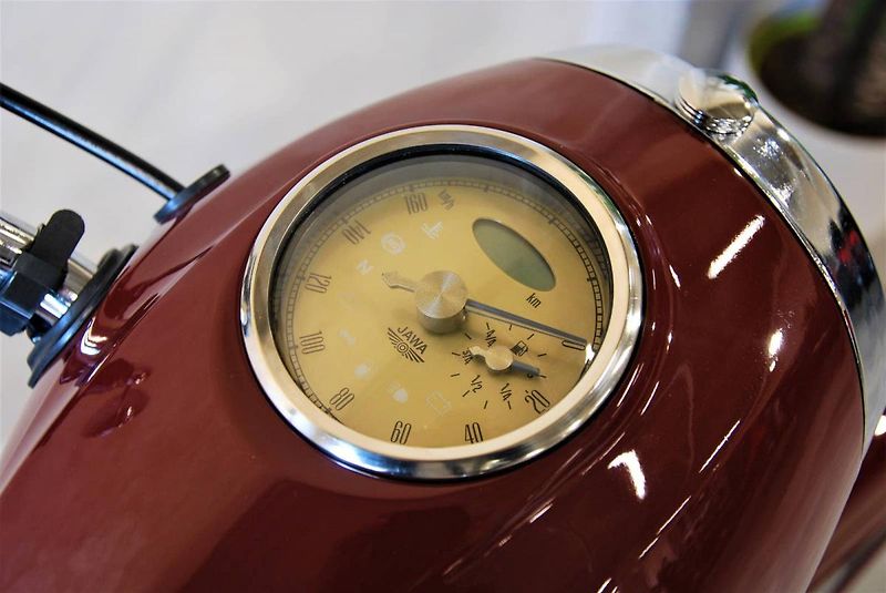 Jawa 300 CL (2026) 350 CL - fotka 7 z 25