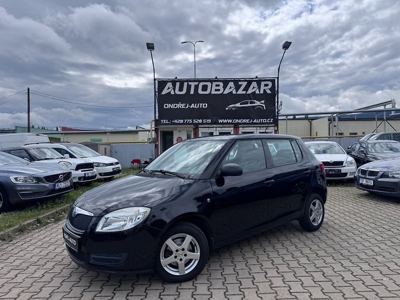 Škoda Fabia (2010) 1,4i 16V 63 KW 2.MAJ KILOMETRY - fotka 1 z 50