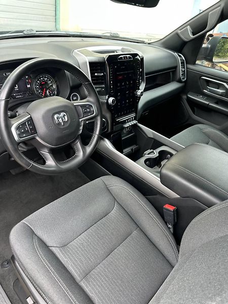 Dodge RAM (2021) 5.7 V8 HEMI LONG STAR 2021 RWD - fotka 12 z 32