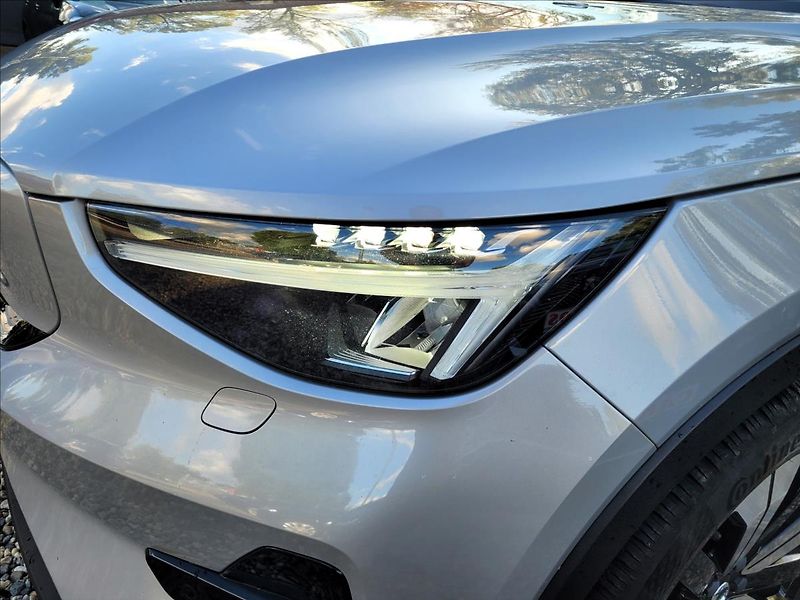 Volvo C40 0,0 Recharge Ultimate SOH 90,3 - fotka 46 z 50