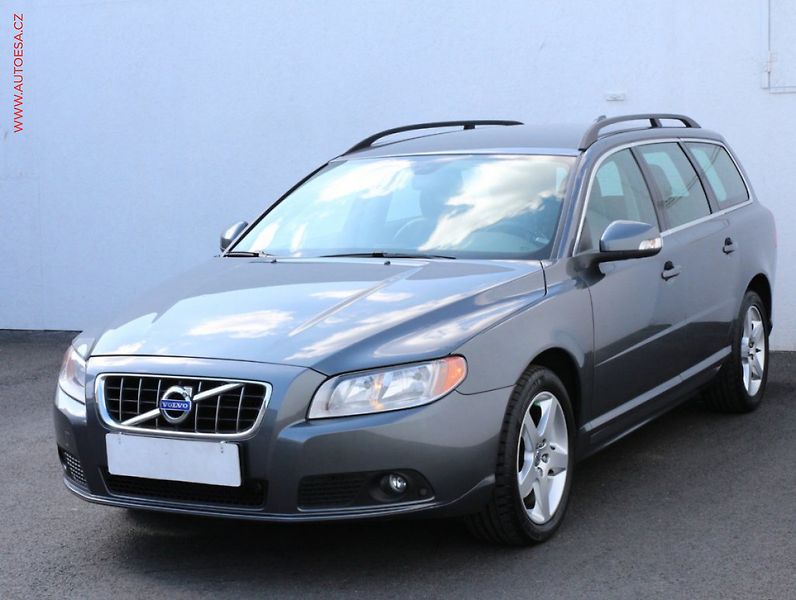 Volvo V70 (2008) 2.5, autoAC, temp - fotka 3 z 3