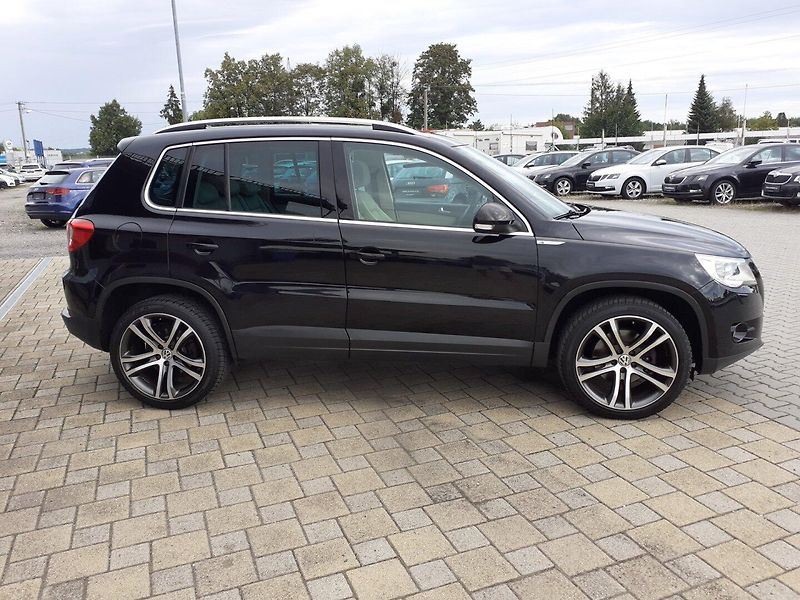 Volkswagen Tiguan (2010) 2.0 TSi R-Line 4x4 - fotka 3 z 34