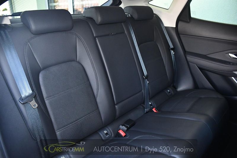 Jaguar E-Pace D165 AWD - fotka 19 z 51