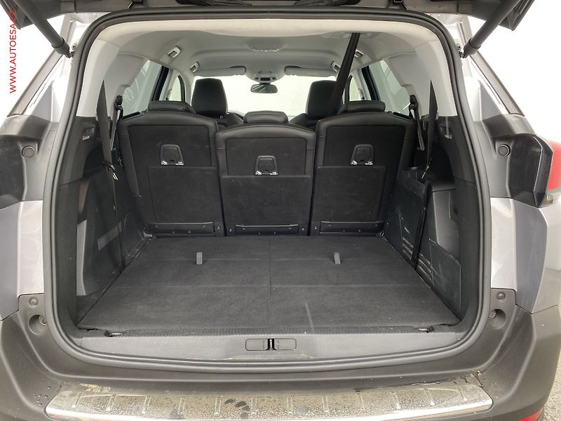 Peugeot 5008 (2018) 1.2PT, Allure, AT, LED - fotka 7 z 19