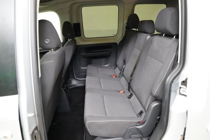 Volkswagen Caddy - fotka 22 z 23