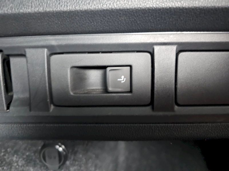 Škoda Octavia (2022) COMBI 1.5TSI 96kW DSG G-TEC AM - fotka 28 z 29