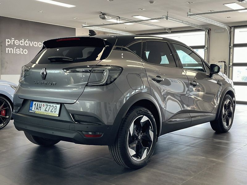 Renault Captur (2025) TECHNO 1,3TCe 160k EDC - fotka 4 z 23
