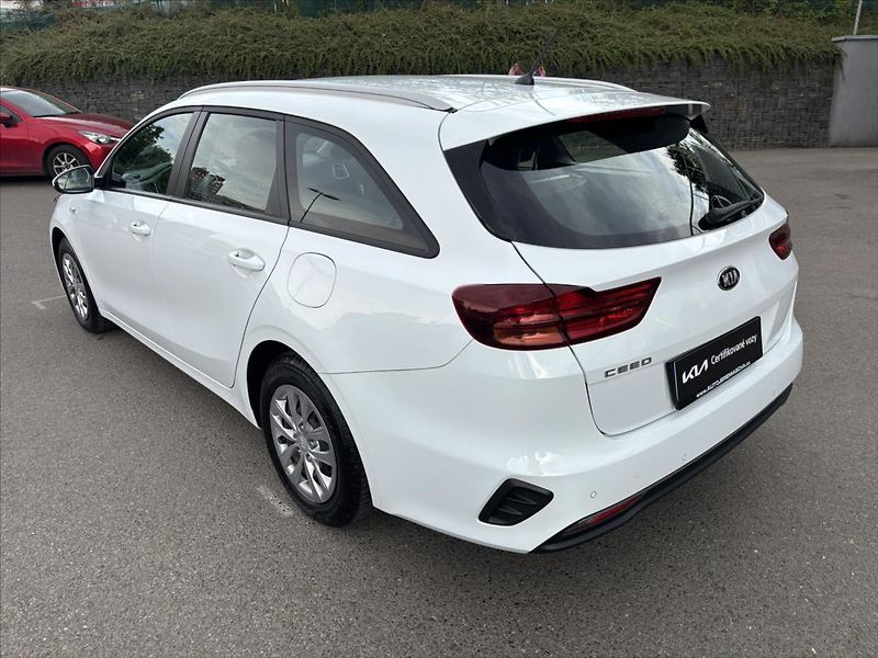 Kia Ceed 1,4 TGDi 103kW Fresh ZÁRUKA - fotka 3 z 33
