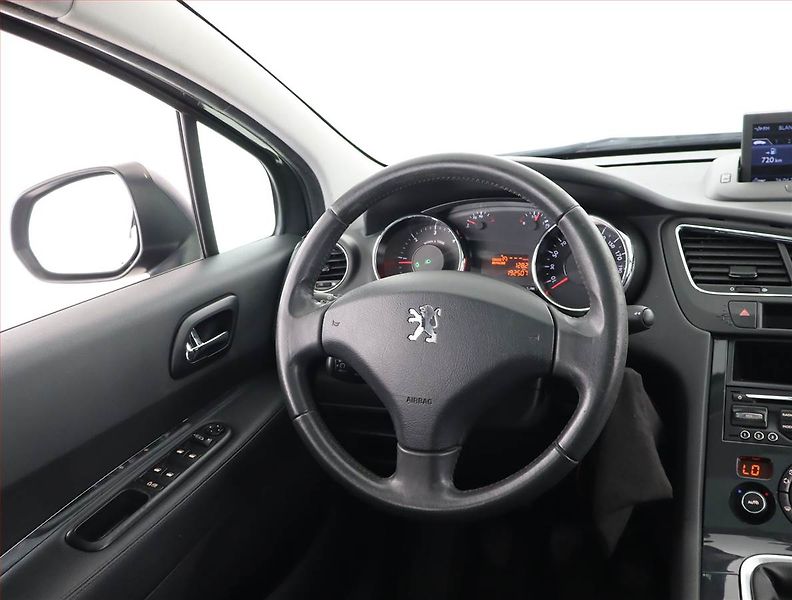 Peugeot 5008 (2012) Allure 1.6 HDi, po STK - fotka 7 z 22