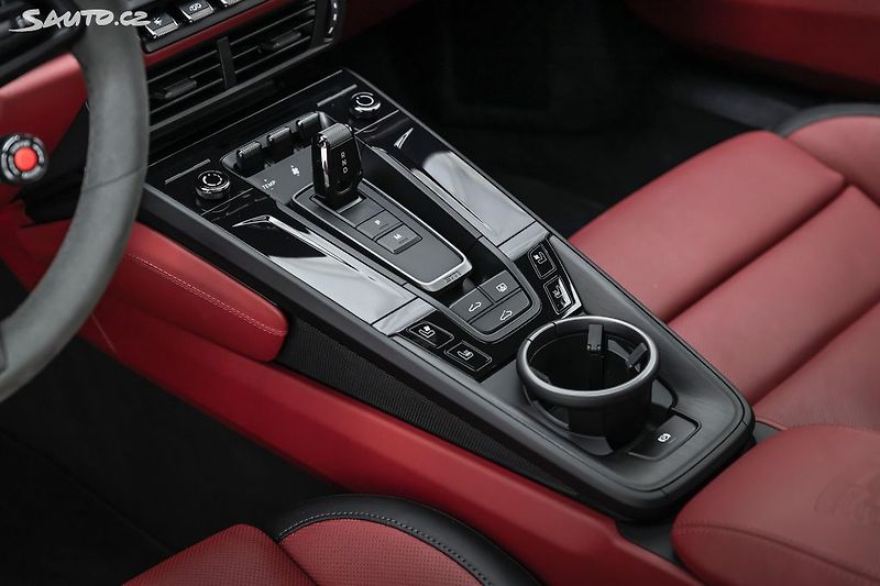 Porsche 911 992.2 Carrera 4 GTS*Aero*Burm - fotka 28 z 46