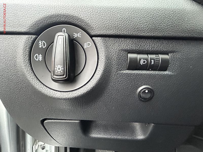 Škoda Octavia (2014) 1.6 TDi, ČR, servis.kniha - fotka 13 z 18