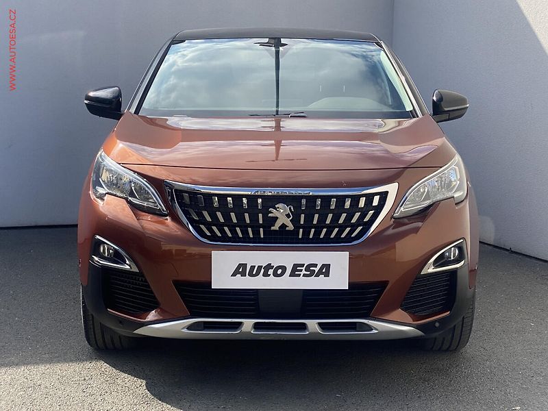 Peugeot 3008 (2018) 1.2 PT, Allure, AT - fotka 2 z 16