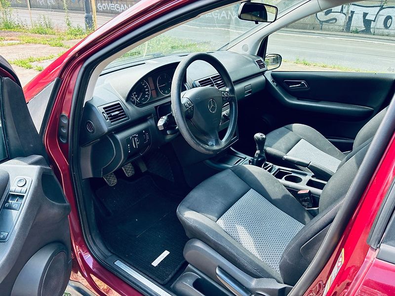 Mercedes-Benz Třídy A A160 CDi  60 kW  1.maj ČR půvo - fotka 8 z 17