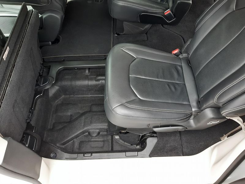 Chrysler Pacifica (2022) 3,6L V6,Top výbava, REZERVACE - fotka 17 z 50
