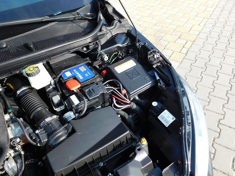 Peugeot 308 (2015) KOMBI 2.0 HDi - fotka 30 z 37