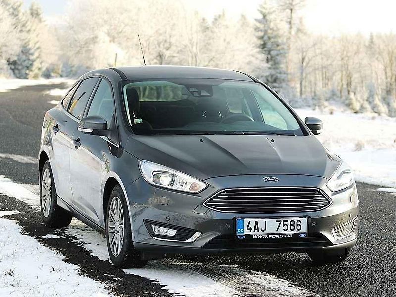 Ford Focus Sedan.