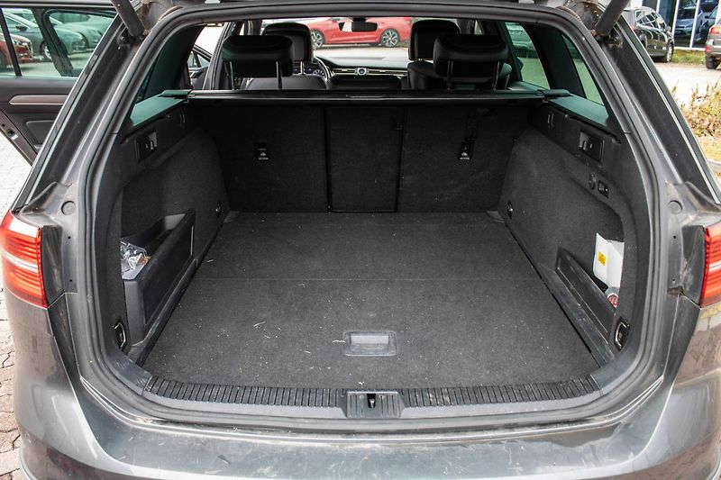 Volkswagen Passat - fotka 28 z 31