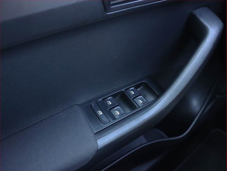 Škoda Fabia (2020) Style 1.0 TSI, Serv.kniha - fotka 18 z 21