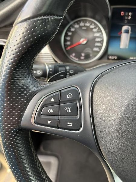 Mercedes-Benz Třídy V (2021) V 300 d 4MATIC AMG Line long - fotka 8 z 27