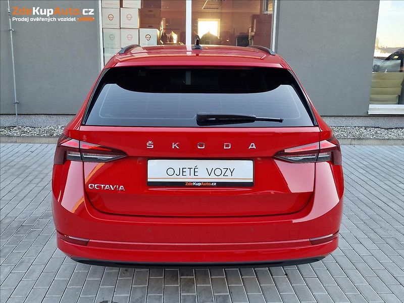 Škoda Octavia 2.0TDI DSG Ambition,ČR,1.Maj. - fotka 9 z 50