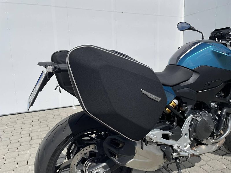 BMW (2025) F 900 R - fotka 4 z 13