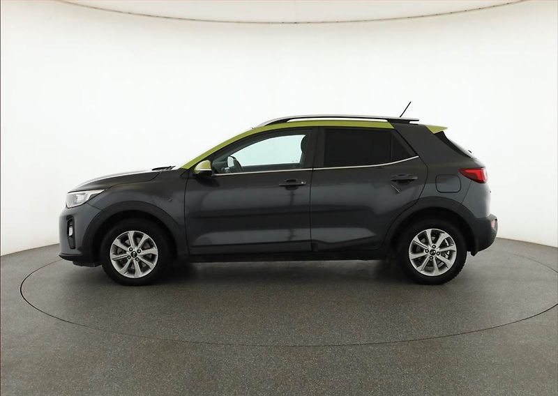 Kia Stonic (2018) 1.25 CVVT, Serv.kniha, Navi - fotka 3 z 17
