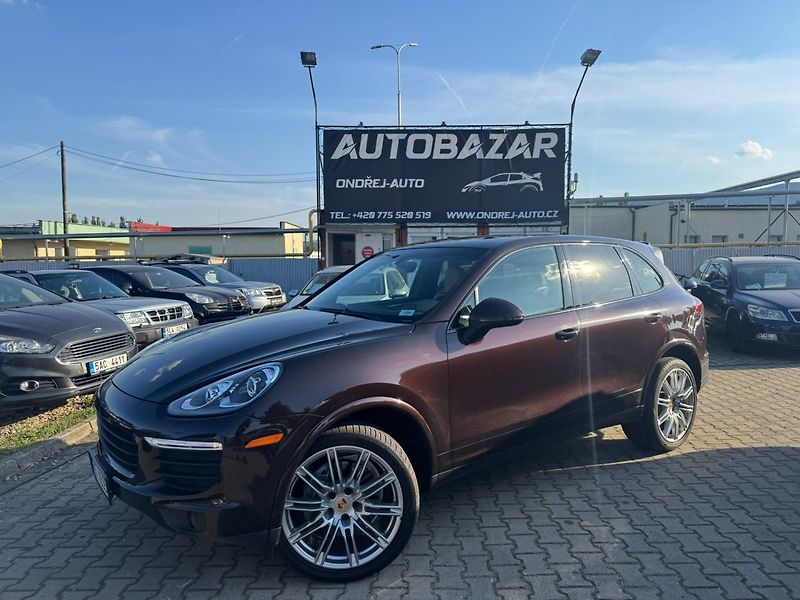 Porsche Cayenne (2017) PLATINUM 4X4 3,6i 220 KW DPH - fotka 1 z 50