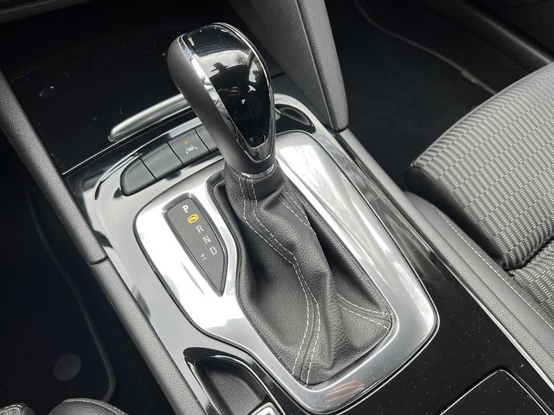 Opel Insignia Grand Sport 2.0 CDTi 128kW DPH - fotka 15 z 17