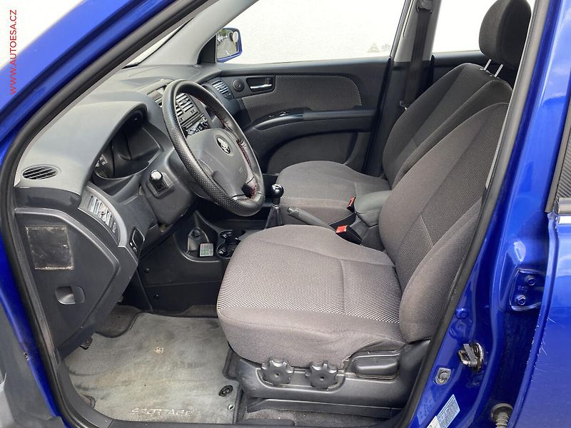 Kia Sportage (2005) 2.0 i - fotka 9 z 14