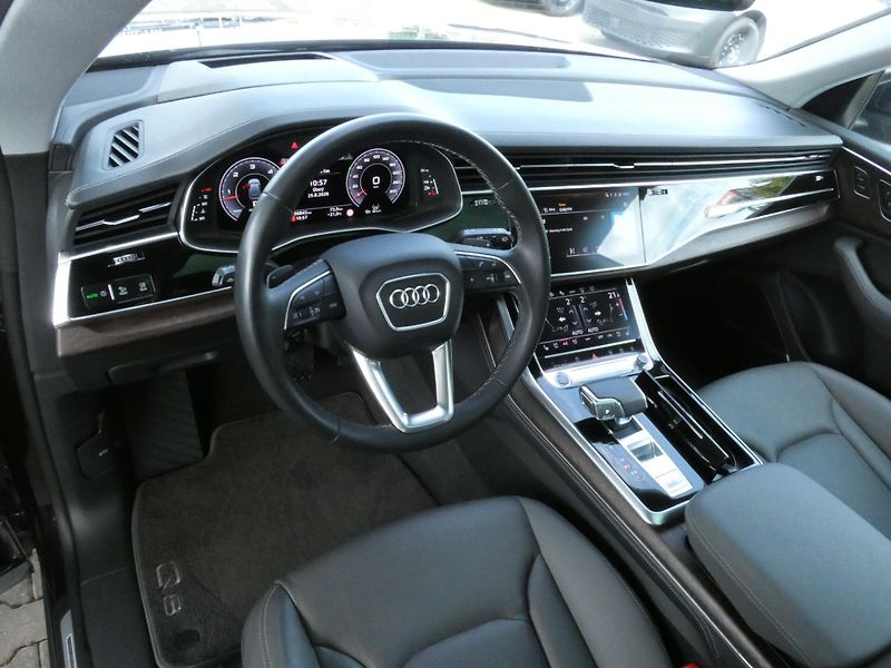 Audi Q8 50 TDI Quattro - fotka 5 z 30