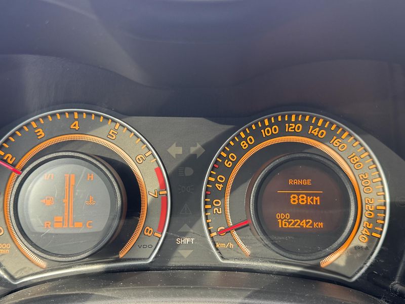 Toyota Corolla 1.6i 16v sedan původ ČR - fotka 17 z 22