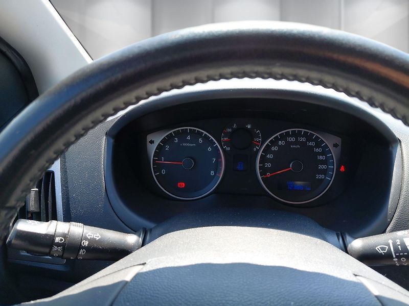 Hyundai i20 (2014) 1,25i 63 kW Family Go - fotka 17 z 24