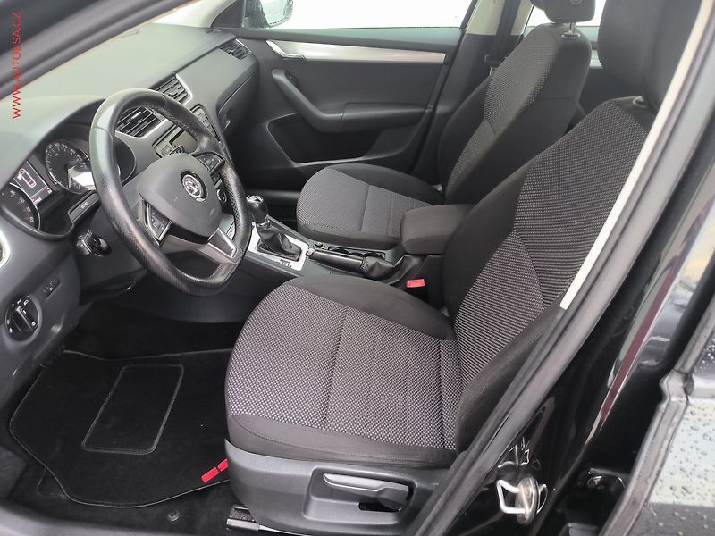 Škoda Octavia (2015) 2.0 TDi, Ambition, DSG, navi - fotka 9 z 21