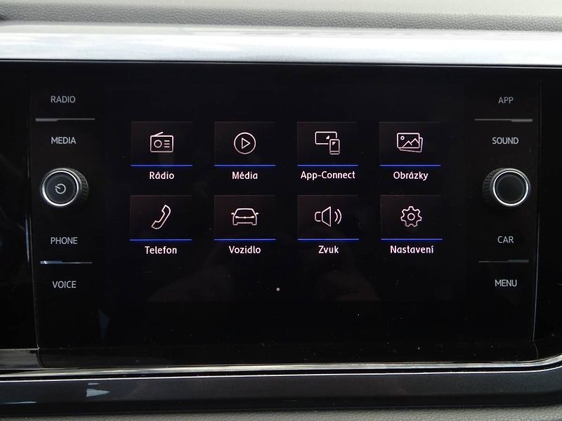 Volkswagen Polo (2018) 1,0 TSi/ 85kW Highline - fotka 25 z 26