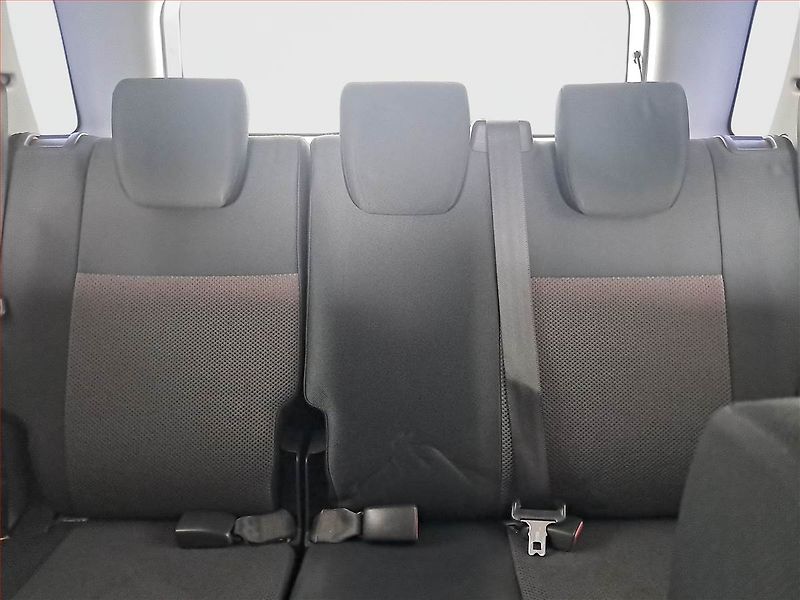 Suzuki SX4 (2006) 1.5 i, po STK, zamluveno - fotka 10 z 14