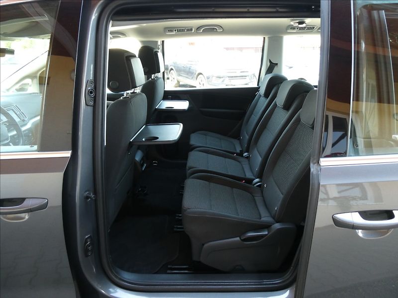 Volkswagen Sharan 2,0 TDi 110kW webasto, 2x kola - fotka 24 z 50
