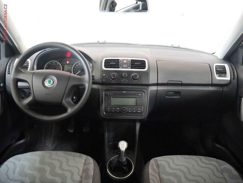 Škoda Fabia (2007) 1.2i, AC, temp, STK8/28 - fotka 8 z 15