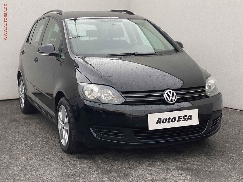 Volkswagen Golf Plus (2010) 1.6 i, Comfortline, park - fotografie inzerátu