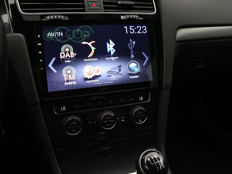 Volkswagen Golf 1,4 TSI 92kW CZ Comfortline - fotka 18 z 30