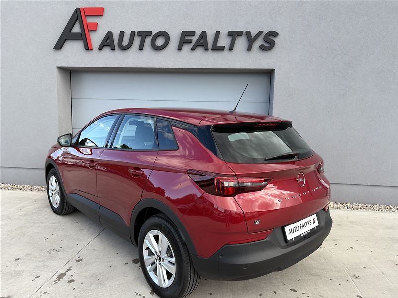 Opel Grandland 1,2 TURBO 96 KW MT6 CZ ZÁRUKA - fotka 4 z 27