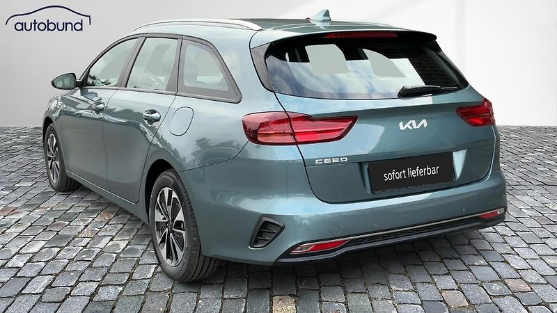 Kia Ceed 1,5 T-GDI Spin - fotka 2 z 4