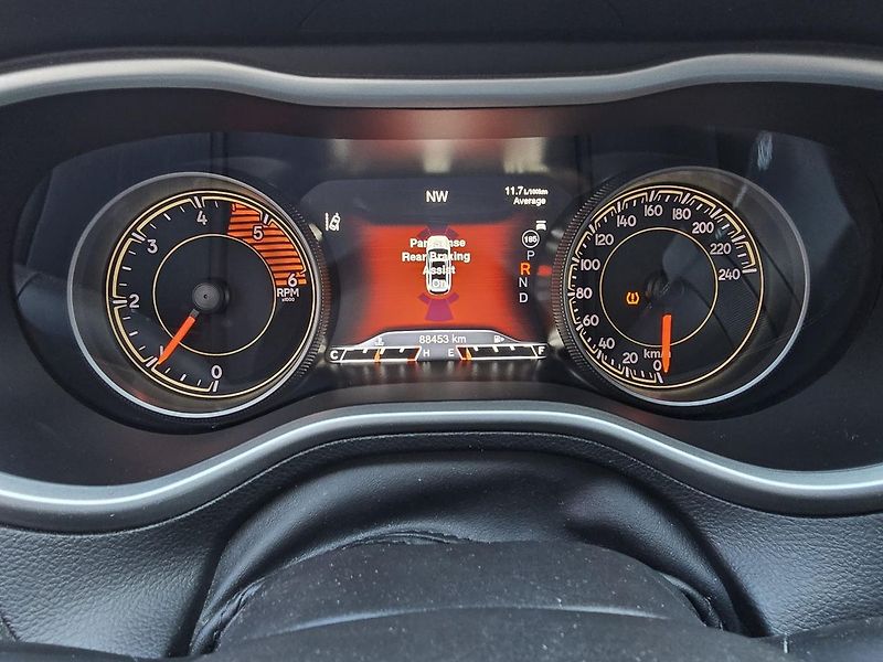 Jeep Cherokee 147kW 4x4 LIMITED KŮŽE NAV - fotka 32 z 49